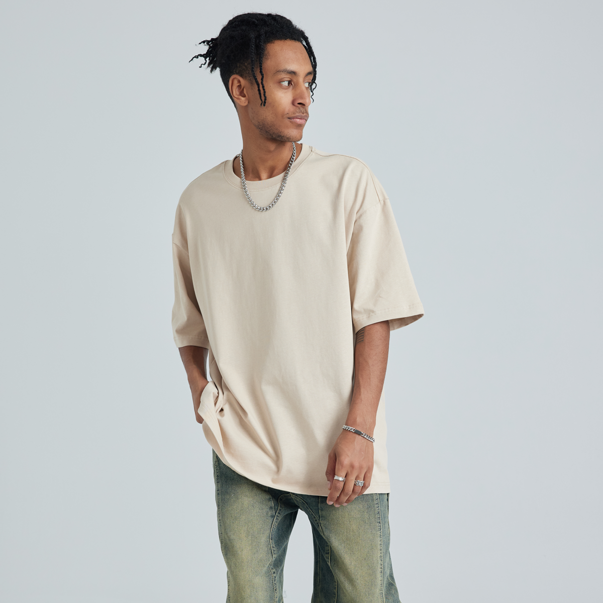 Contrast Cut-Out V-Neck Tee – 240GSM Oversized Fit