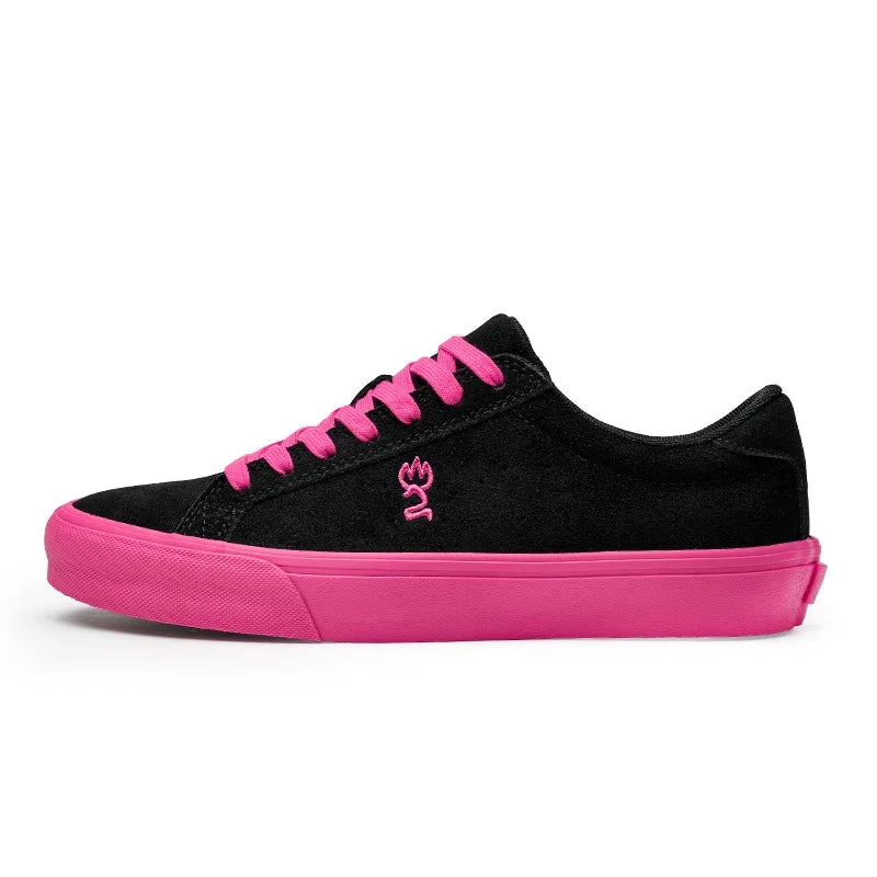 Streetwear Suede LeatherSkate Shoe - Premium Sneakers from Craftklart.store - Just $53.58! Shop now at Craftklart.store