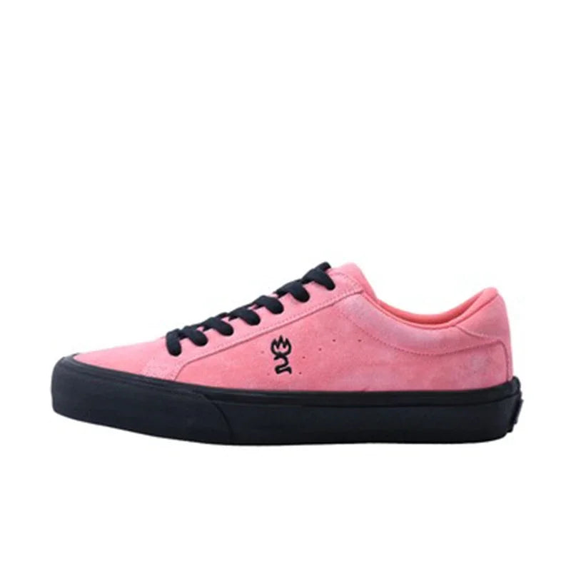 Streetwear Suede LeatherSkate Shoe - Premium Sneakers from Craftklart.store - Just $53.58! Shop now at Craftklart.store