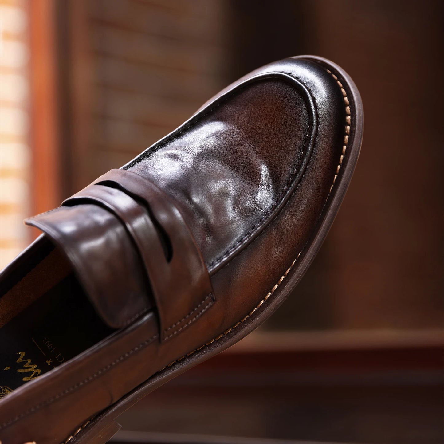 British Styled Genuine Leather Comfortable Soft Sole Low Cut Loafers