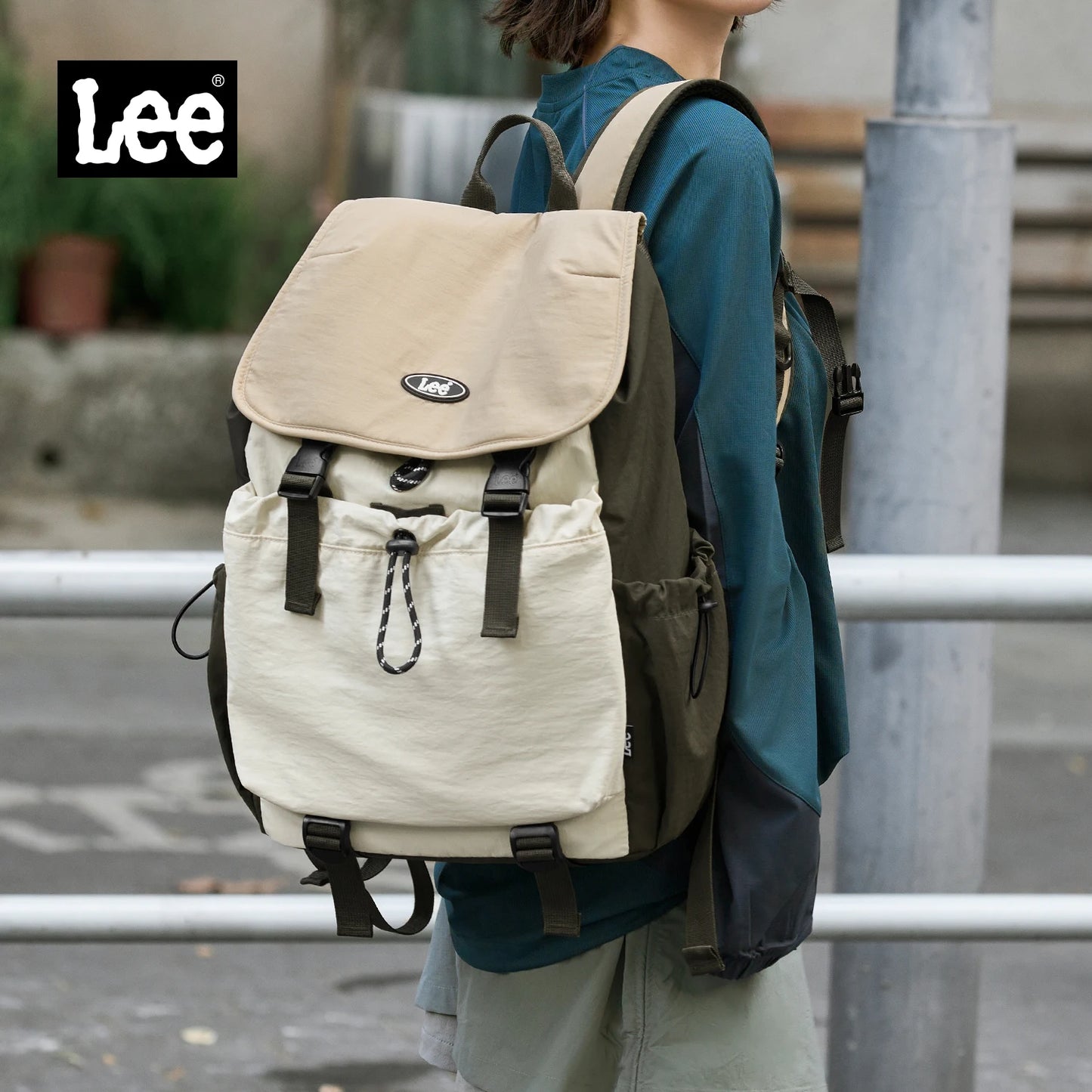Waterproof Lightweight Outdoors Flip Cover Backpacks for Woman