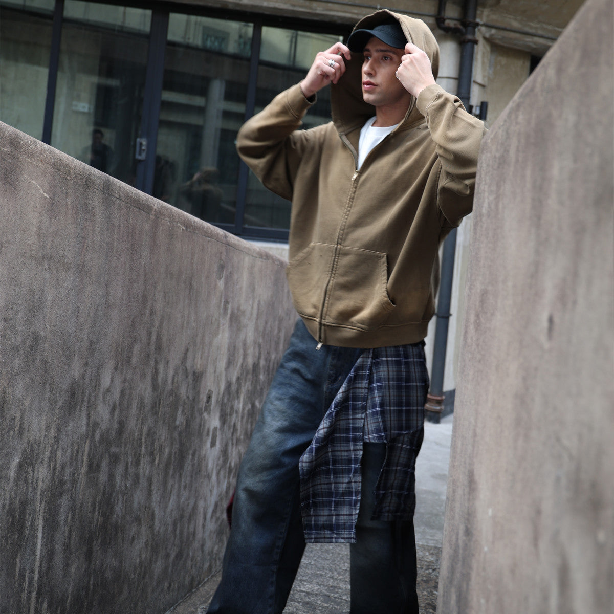 Distressed Zip-Up Hoodie — 420GSM