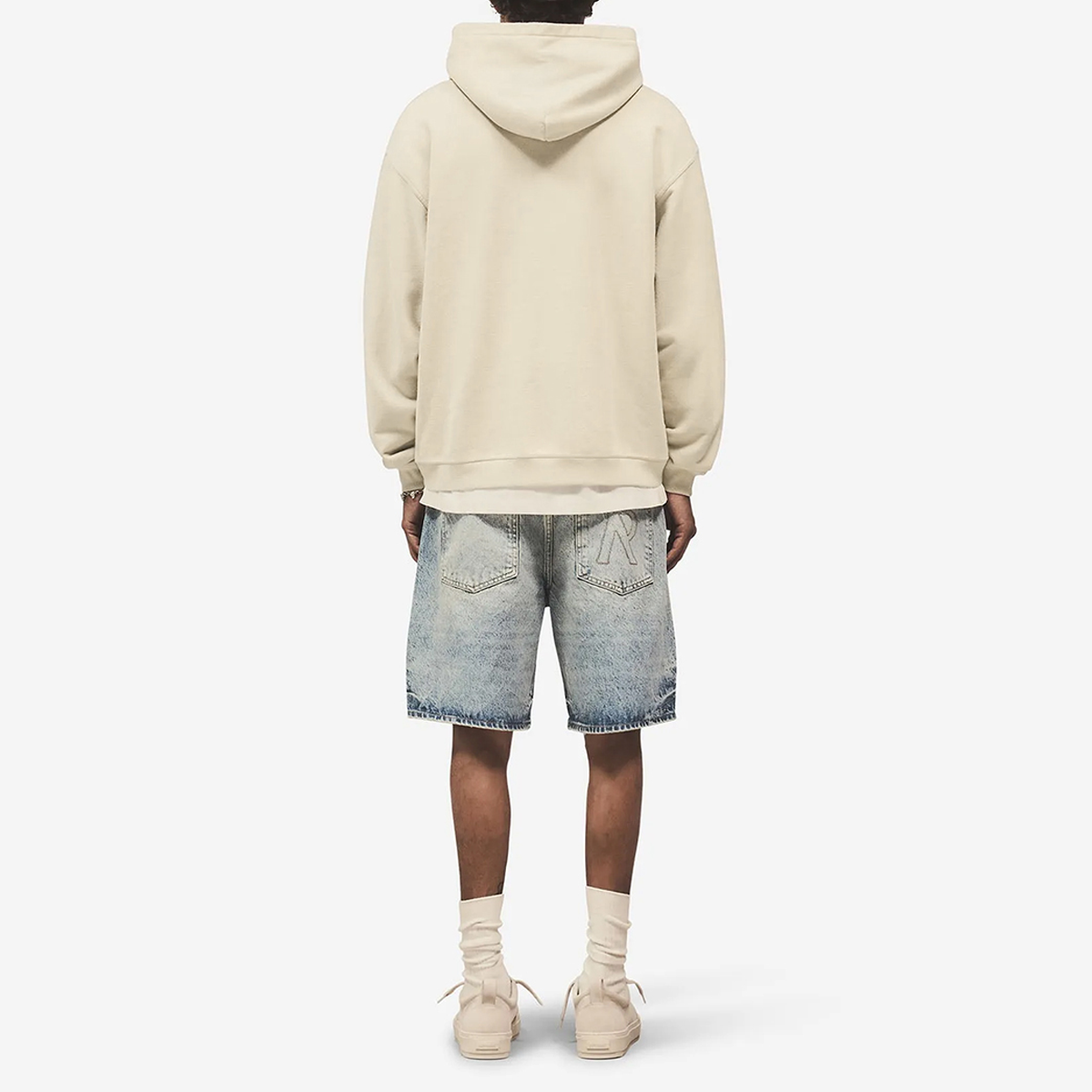 Unisex oversized cropped zip-up hoodie in heavyweight 460GSM fabric, with a front zipper and casual streetwear style.