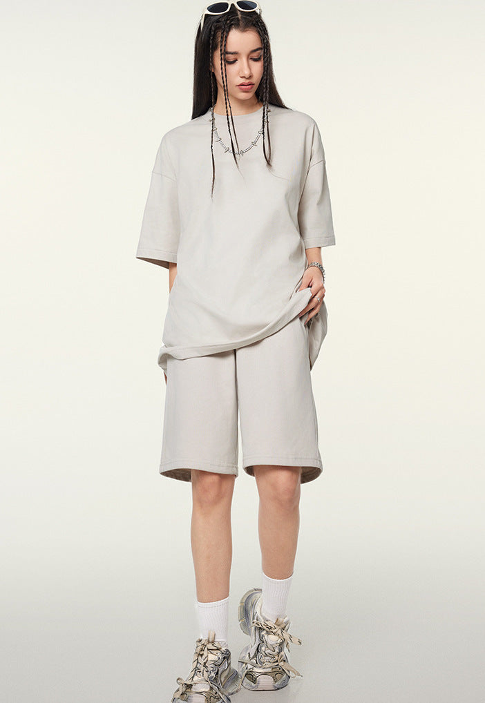 Craftklart heavyweight sweat shorts made of 280GSM fabric, featuring a comfortable fit and stylish design.