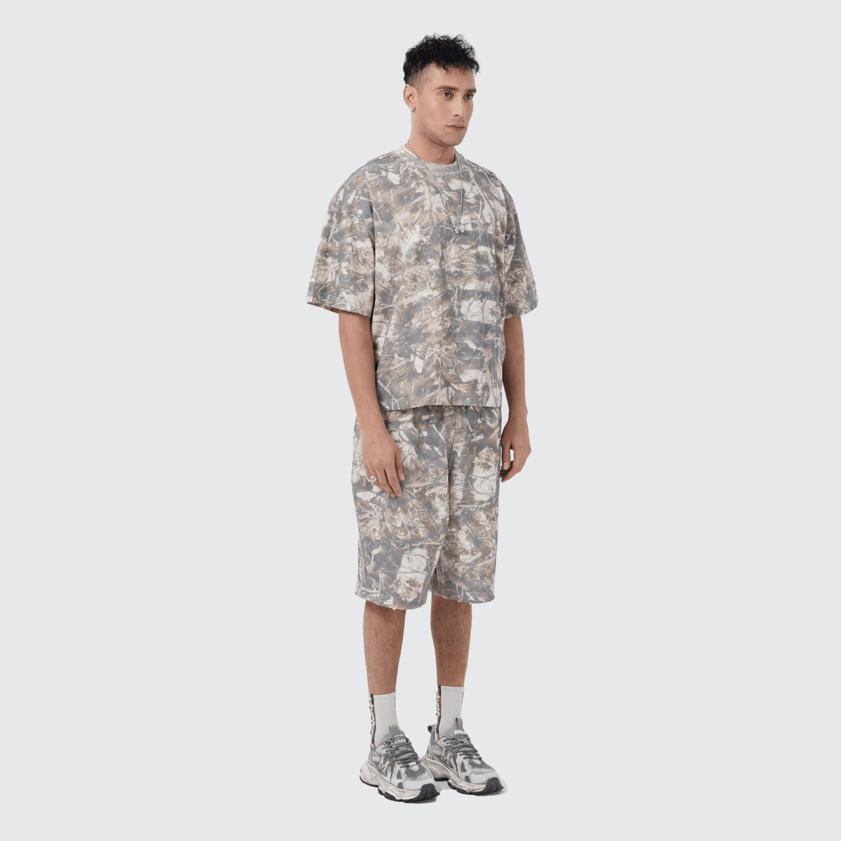 French Terry camo shorts from Urban Fashion & Streetwear Craftklart, showing the 400GSM fabric and stylish camo pattern.