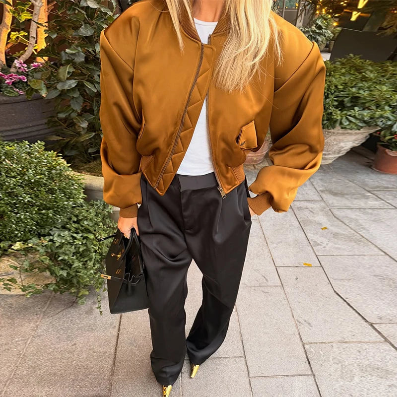 Craftklart Loose Short Zip Jacket for women, stylish streetwear outerwear with a front zipper and relaxed fit.