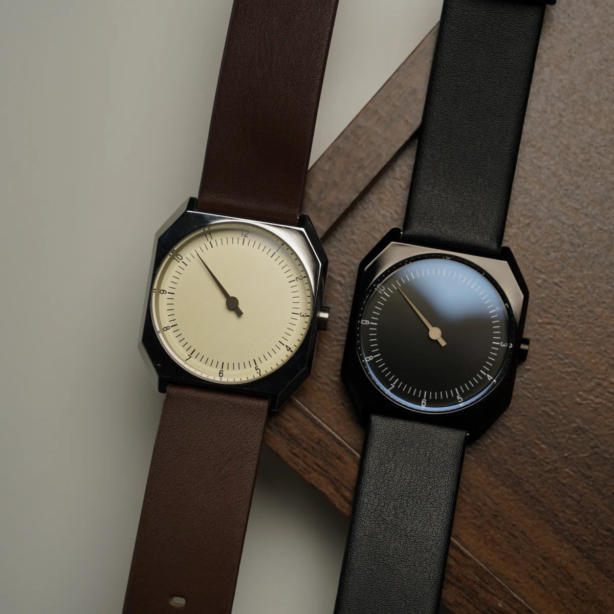Vintage Craftklart Dropship Retro One Pointer Square Quartz wristwatch for men showing the watch face and strap details.
