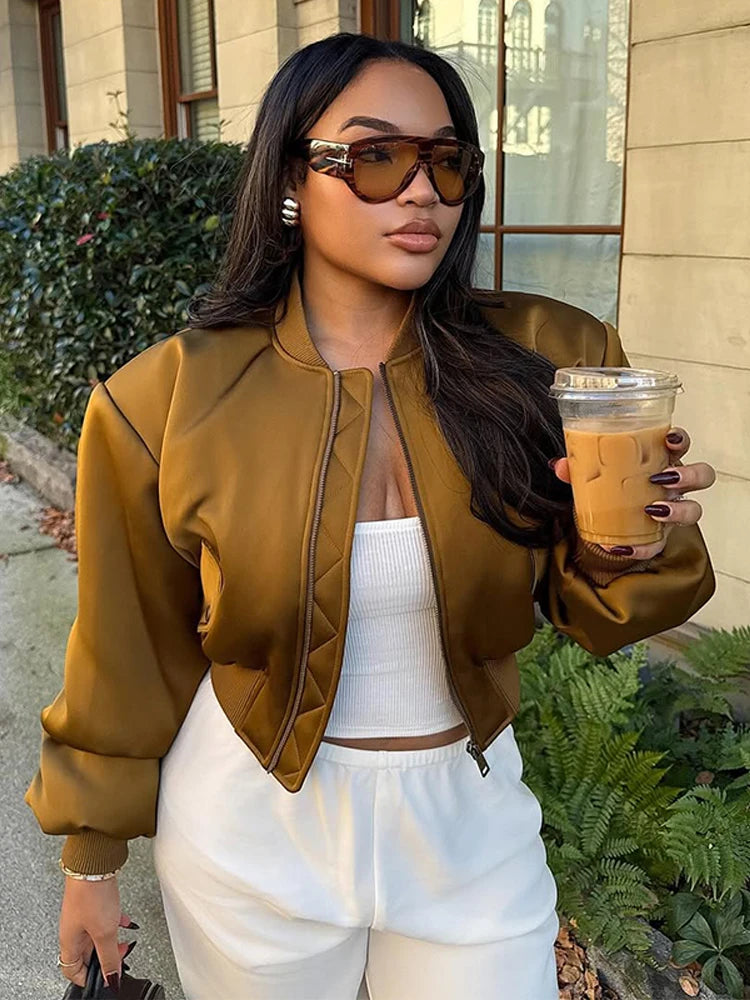 Women's Craftklart Loose Short Zip Jacket, streetwear outerwear with a relaxed fit and front zipper, stylish casual jacket for women.
