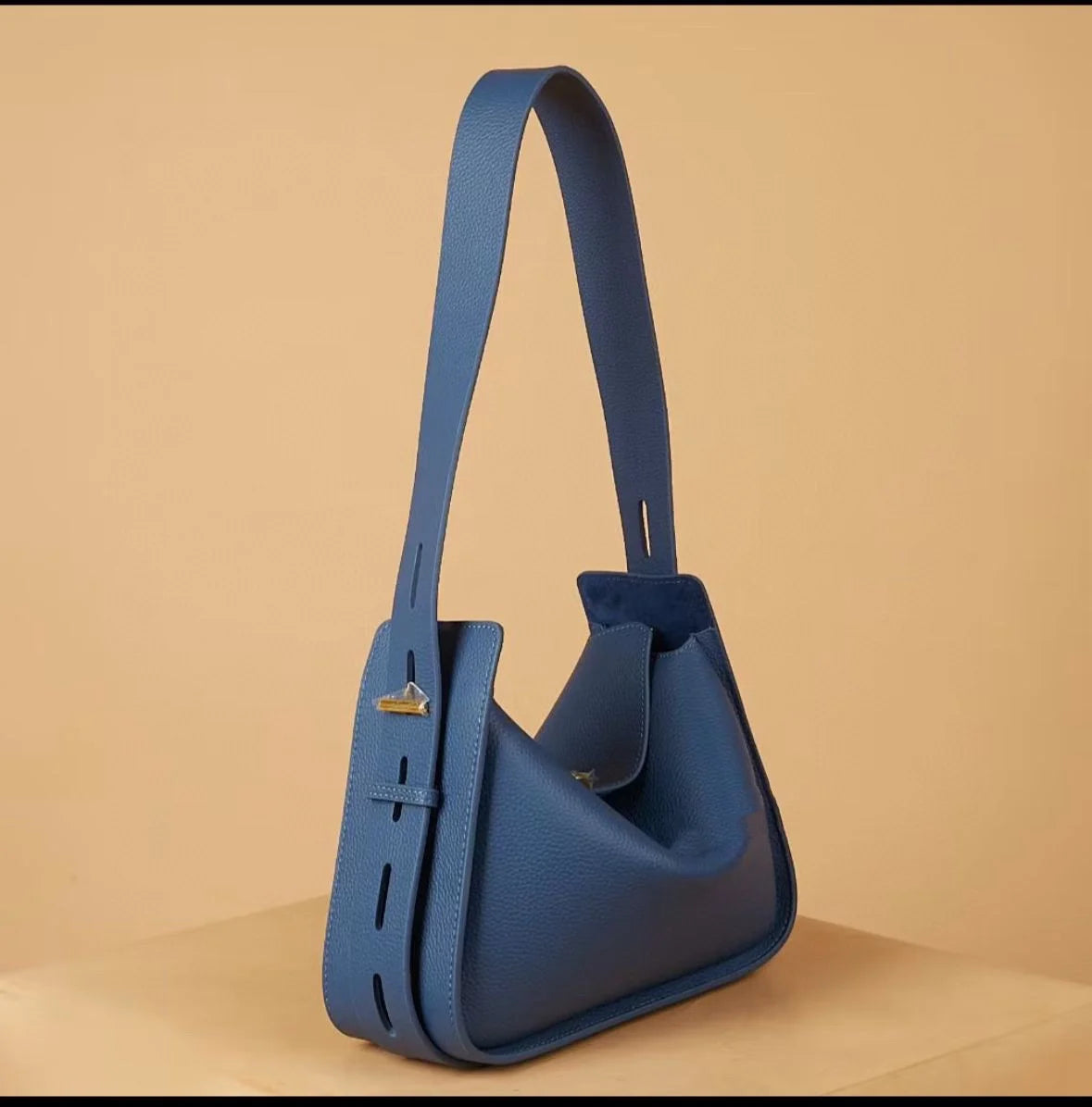 Urban Crossbody Ladies Armpit Bag