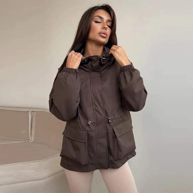 Craftklart Loose Short Zip Jacket for women, stylish streetwear outerwear with a relaxed fit and front zip closure.