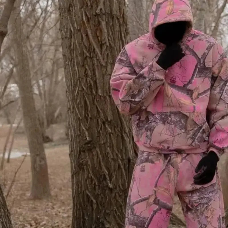 Craftklart men's camo baggy sweatpants with hip-hop streetwear style, featuring a relaxed fit and camouflage pattern.