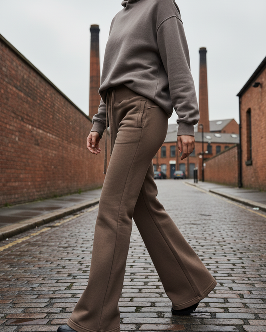 Vintage Washed Flared Fleece Pants – Women's