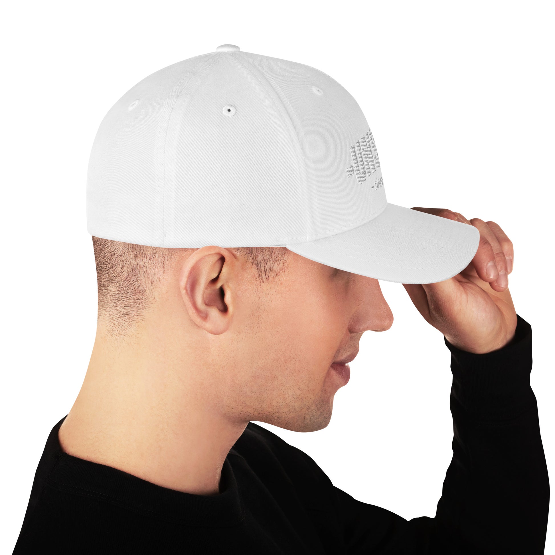 White Craftklart structured twill cap with a closed back, featuring a classic curved brim and adjustable strap for a comfortable fit.