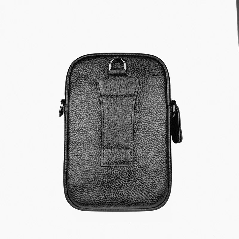 Men's black crossbody bag made of small grain cowhide with urban style by Craftklart Dropship.