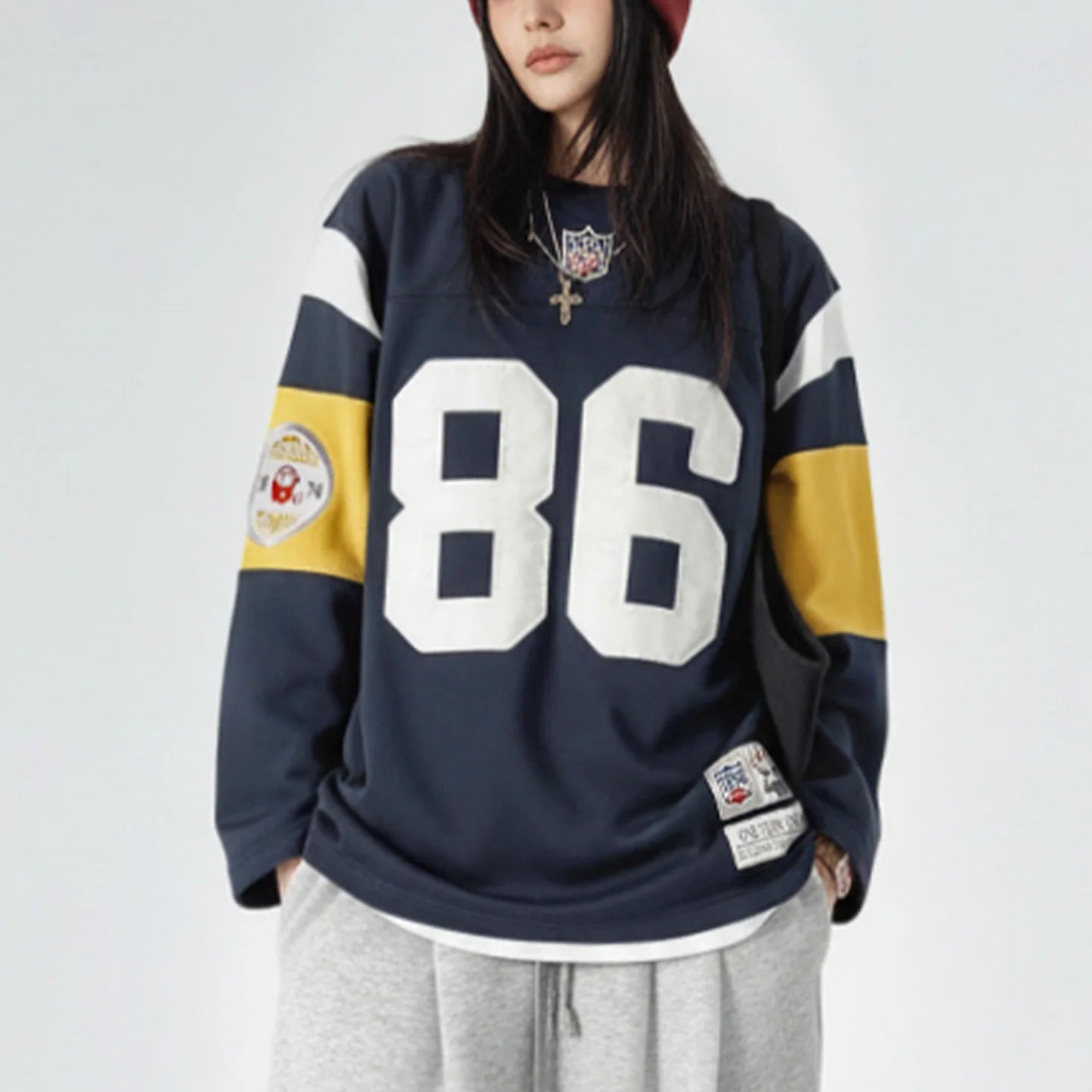 Navy blue women's heavyweight embroidered rugby pullover sweatshirt by Craftklart Dropship, featuring classic rugby design and comfortable fit.