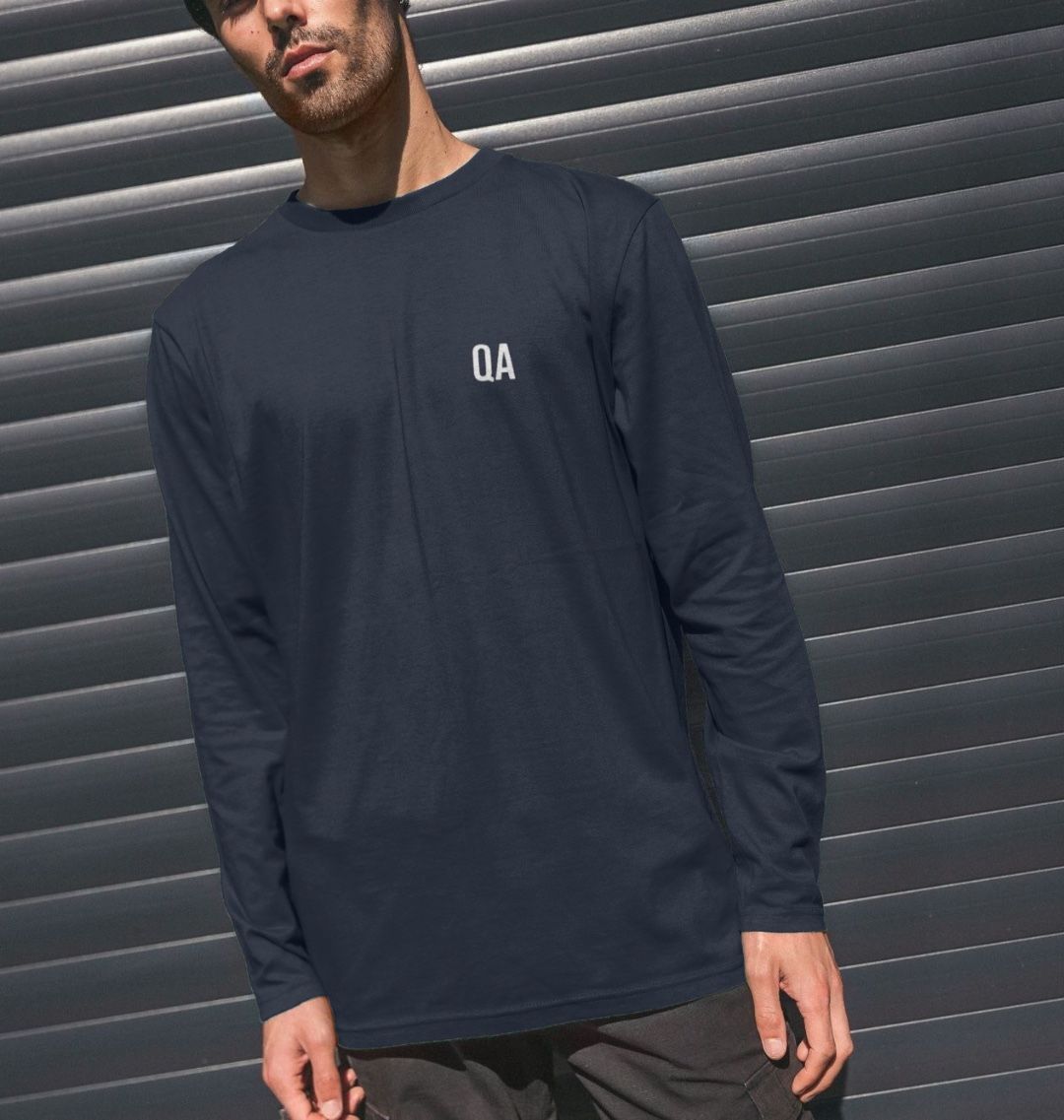 Craftklart organic cotton long sleeve T-shirt in natural beige with a classic fit and crew neckline on a model.