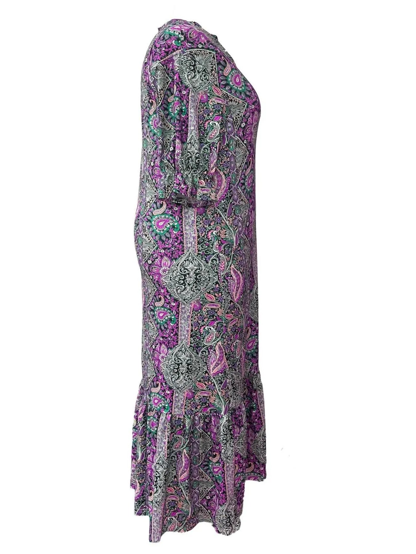 Bohemian Paisley Ruffle Hem Midi Dress – Plus Size | Minimalist Streetwear | Craftklart
