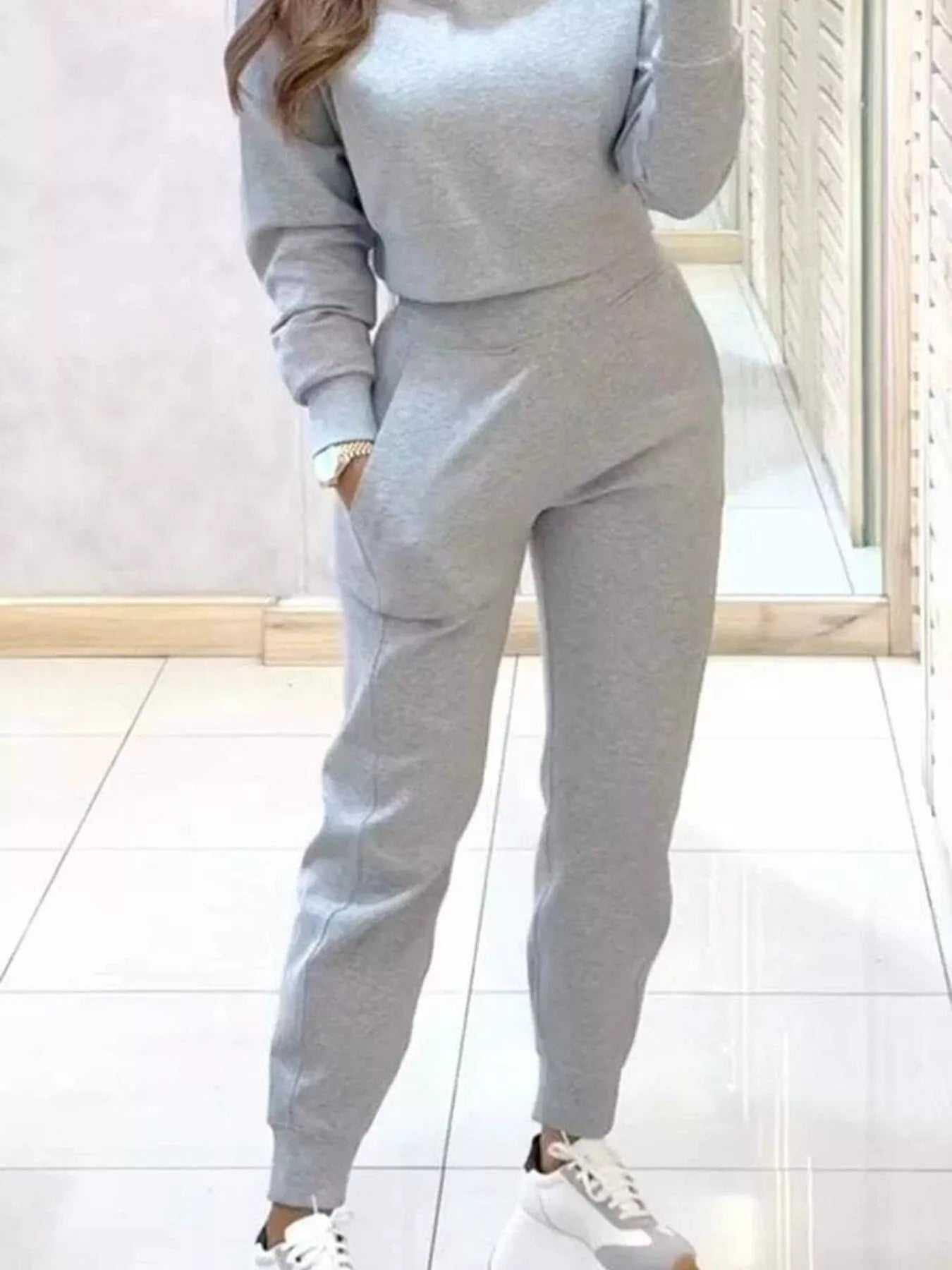 Women's Cropped Sweatshirt & Jogger Set – Casual Two-Piece Lounge Co-Ord | Minimalist Streetwear | Craftklart