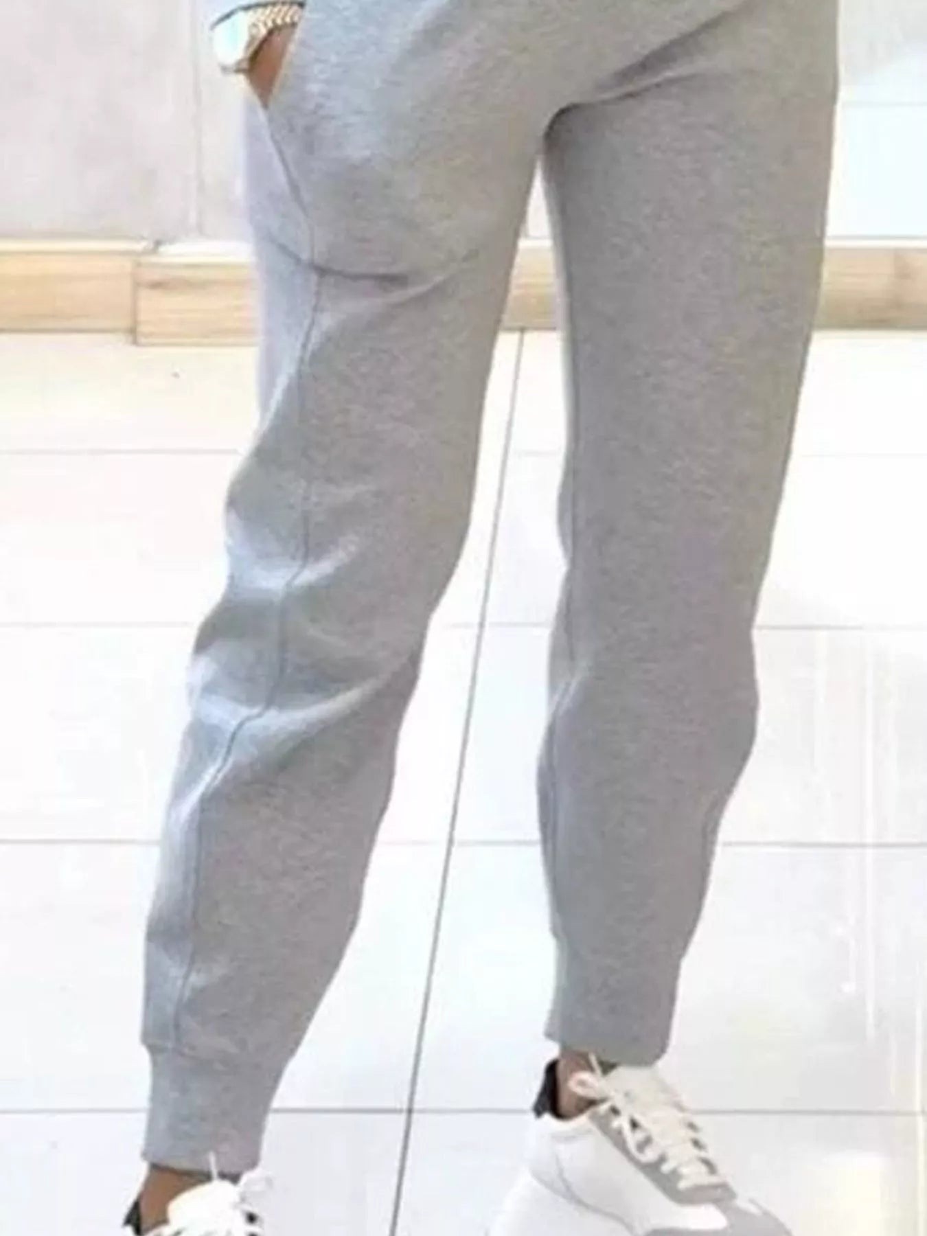 Women's Cropped Sweatshirt & Jogger Set – Casual Two-Piece Lounge Co-Ord | Minimalist Streetwear | Craftklart