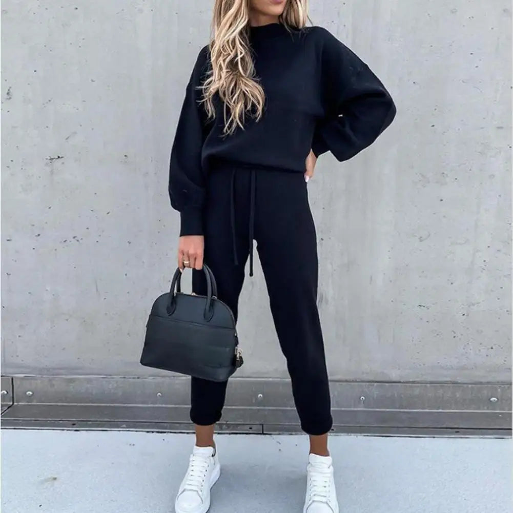 Navy blue women's activewear set with hoodie and joggers from Urban Fashion & Streetwear, perfect for casual and athletic wear.
