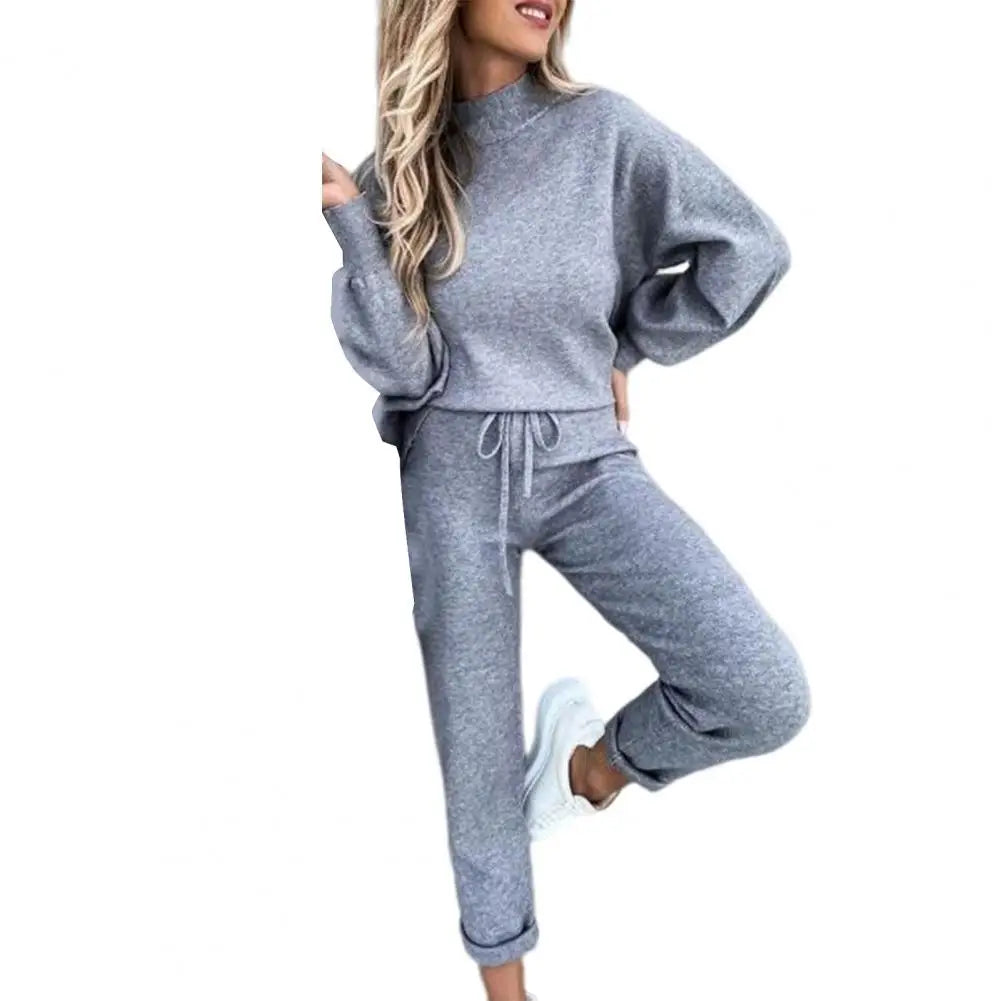 Navy blue women's activewear set with pullover hoodie and joggers from Urban Fashion & Streetwear by Craftklart, casual urban style.