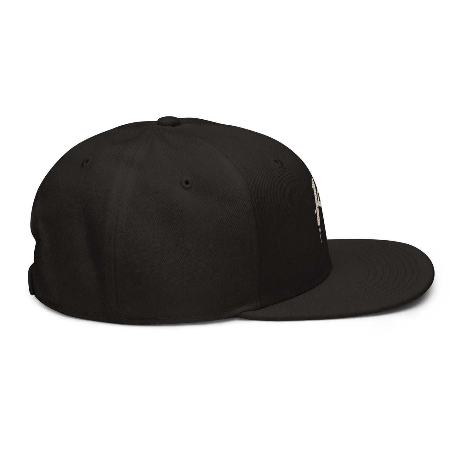 Urban Fashion & Streetwear | Craftklart black six-panel snapback cap with a flat visor and structured high-profile fit.