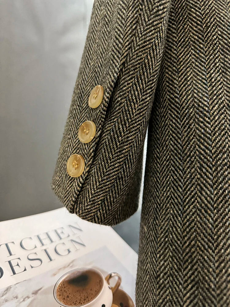 Urban Fashion & Streetwear | Craftklart vintage herringbone blazer sleeve with three buttons and notched collar