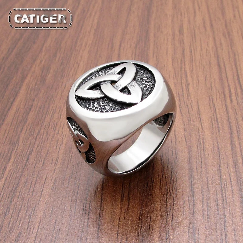 Gold-plated Norse tradition ring by Urban Fashion & Streetwear, featuring intricate forged design and Nordic-inspired details.