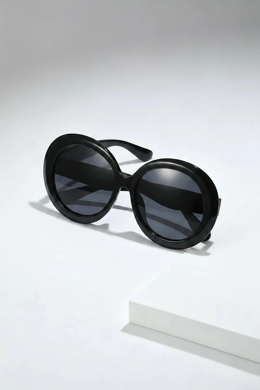 Urban Fashion & Streetwear | Craftklart oversized round black polycarbonate sunglasses with UV400 protection