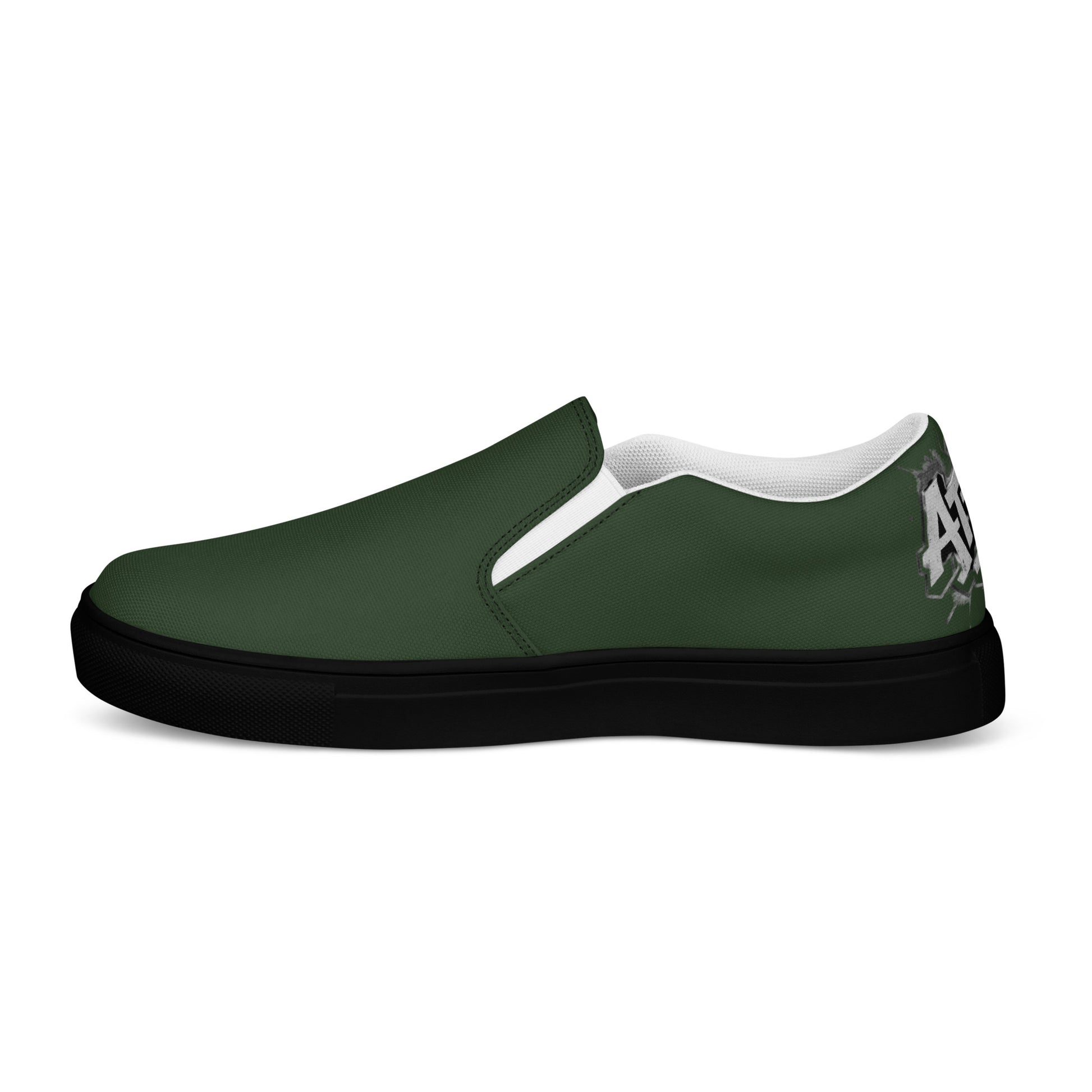 Men’s Urban Moss slip-on canvas shoes with casual design and breathable fabric, ideal for streetwear style.